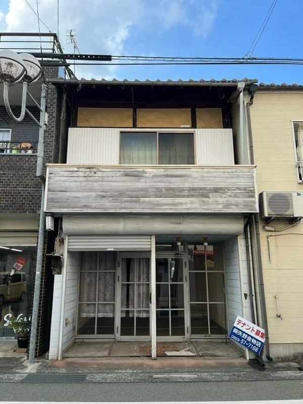 常磐町店舗付き住宅