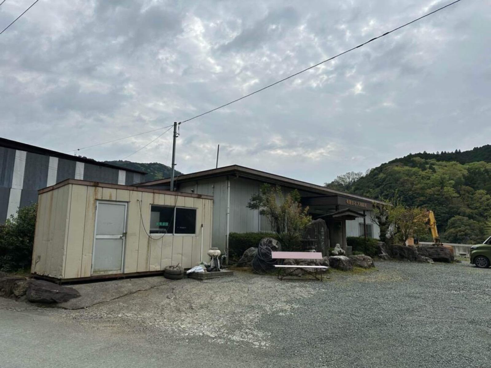大洲市菅田町大竹 倉庫