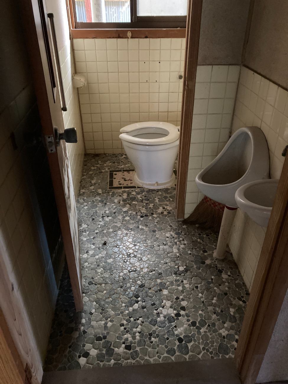 トイレの施工前
