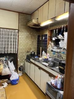 キッチン・居室の施工前